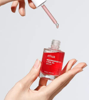 Niacinamide 10% + TXA 4% Serum ©
